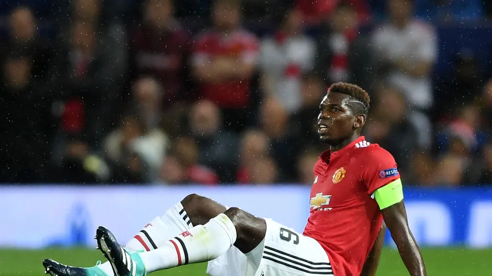Paul Pogba đang hại mình vì quyết tâm không đúng chỗ. Ảnh: Getty Images