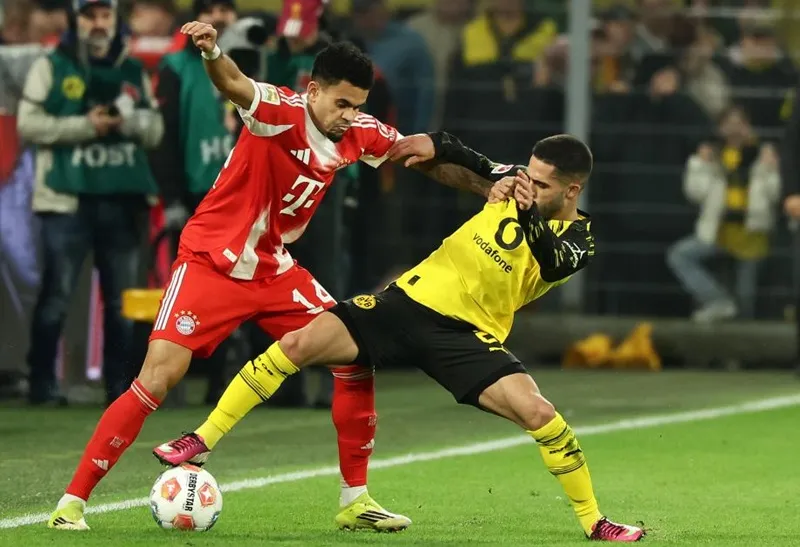 Bayern Munich đối đầu Borussia Dortmund được mệnh danh “Der Klassiker”. Ảnh: THX