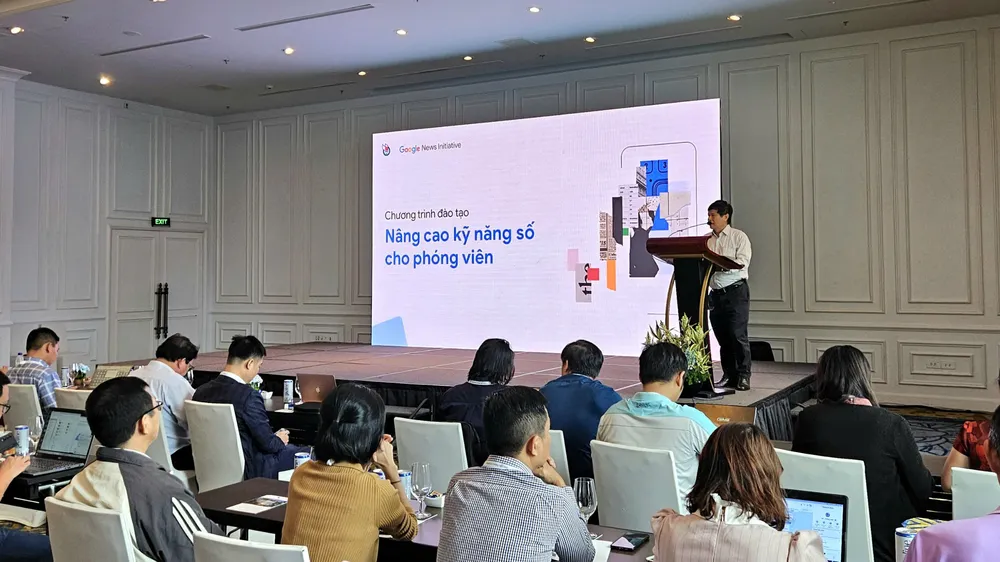 Hội Nhà báo Việt Nam phối hợp với Google News Initiative tổ chức chương trình đào tạo nâng cao kỹ năng số cho phóng viên. Ảnh: NGÔ BÌNH