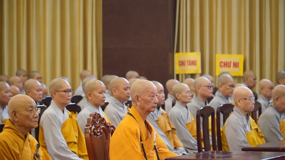 Đại lão Hòa thượng Thích Trí Quảng, Pháp chủ Hội đồng Chứng minh Giáo hội Phật giáo Việt Nam quang lâm chứng minh buổi lễ