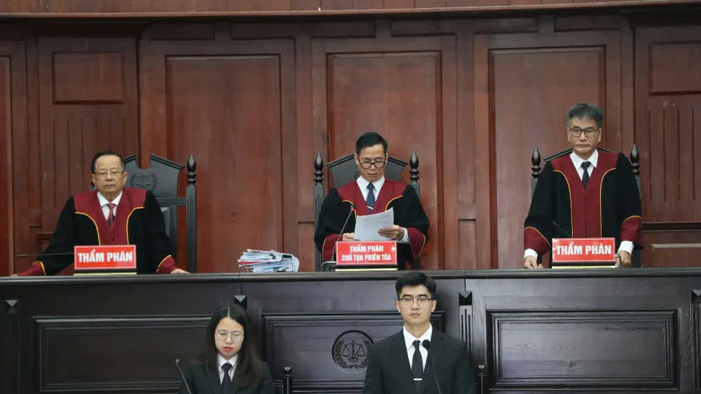 HĐXX tuyên đọc bản án phúc thẩm