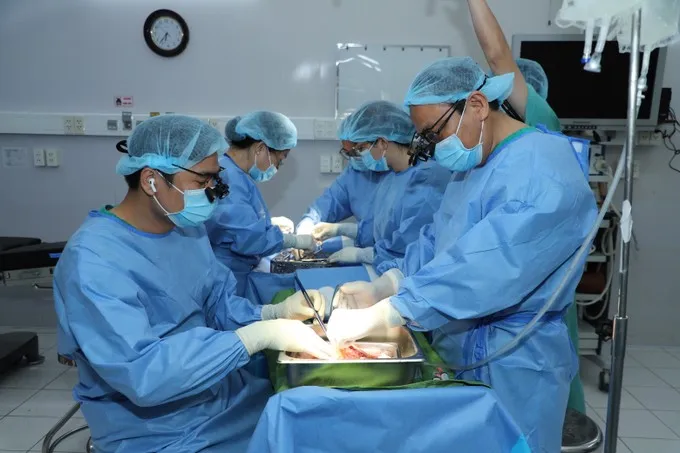 Podcast bản tin tối 21-3: Hành trình cứu 7 người bệnh từ mô tạng của người đàn ông chết não