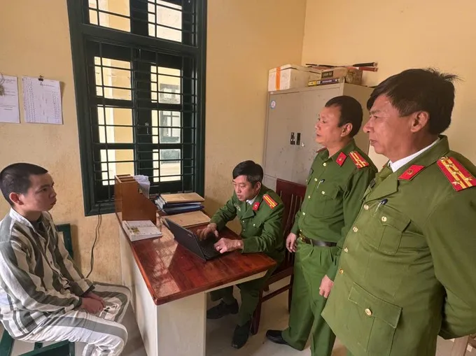Podcast bản tin tối 3-4: Phạm nhân trốn trại vì muốn về thăm mẹ và con | Cây cối chết khô xung quanh xưởng sản xuất ma túy ở Khánh Hòa