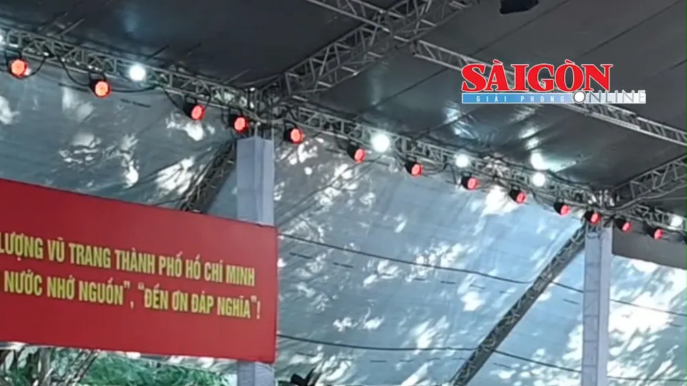 Giai điệu “Bài ca không quên” vang lên trong buổi tổng duyệt lễ viếng, truy điệu và an táng hài cốt liệt sĩ tại Công viên Lê Thị Riêng sáng 12-10