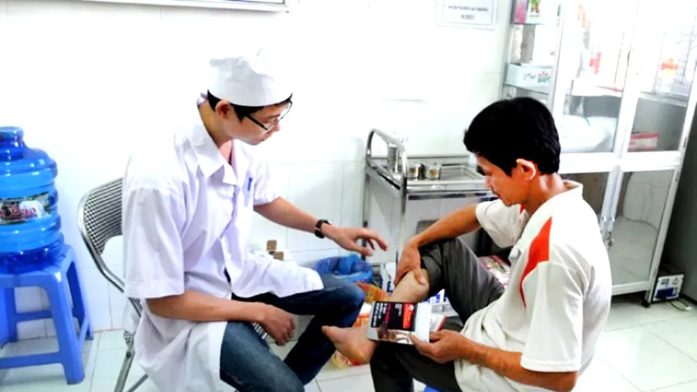 Những người bị chó, mèo cắn cần tới ngay trung tâm y tế để được tiêm ngừa vaccine phòng bệnh dại