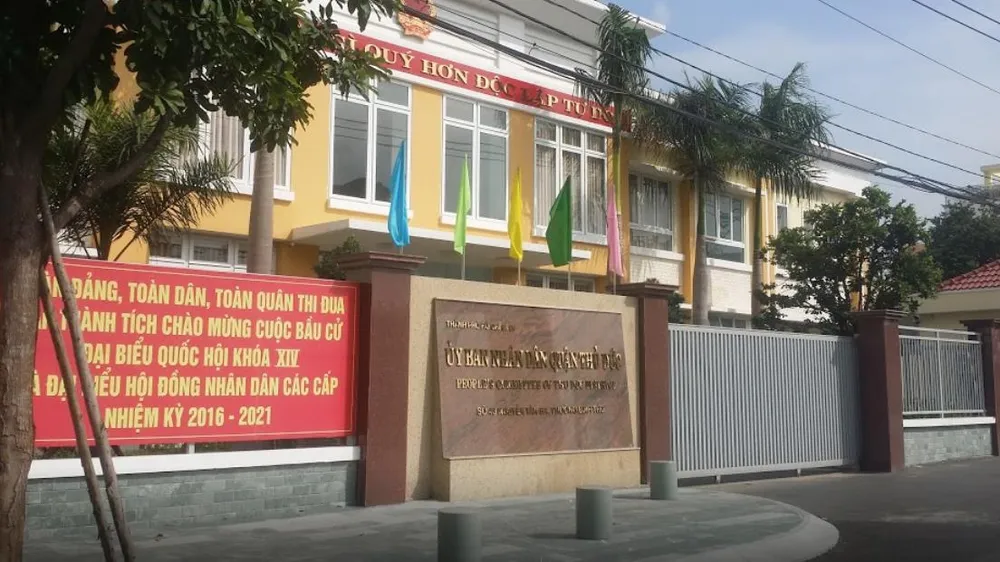Cảnh cáo Phó Chủ tịch UBND quận Thủ Đức vì để vi phạm xây dựng