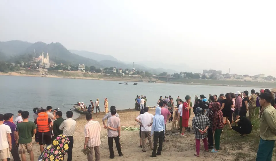 4 học sinh cấp 2 chết đuối thương tâm 