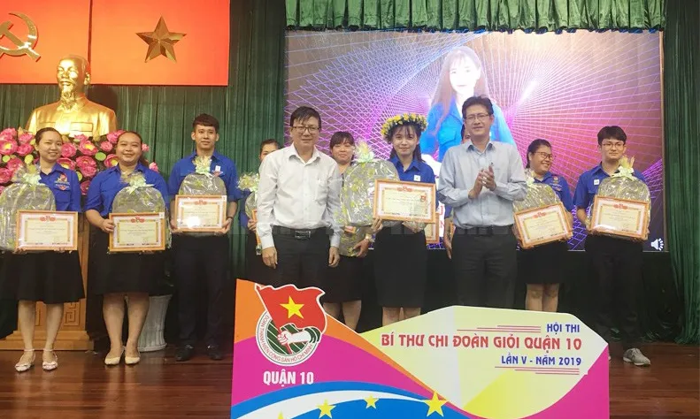 Quận 10 thi Bí thư Chi Đoàn giỏi