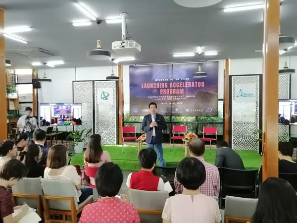 Liên kết với các vườn ươm “ngoại” để nâng chất startup