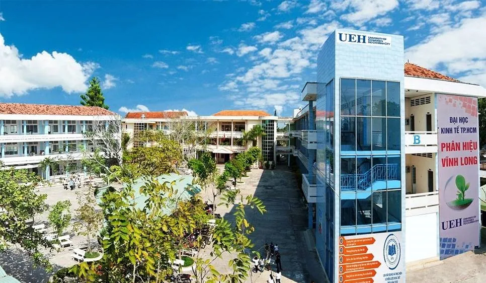  UEH Phân hiệu Vĩnh Long
