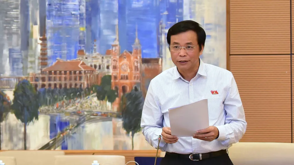 Tổng Thư ký Quốc hội Nguyễn Hạnh Phúc phát biểu tại phiên họp. Ảnh: QUANG PHÚC
