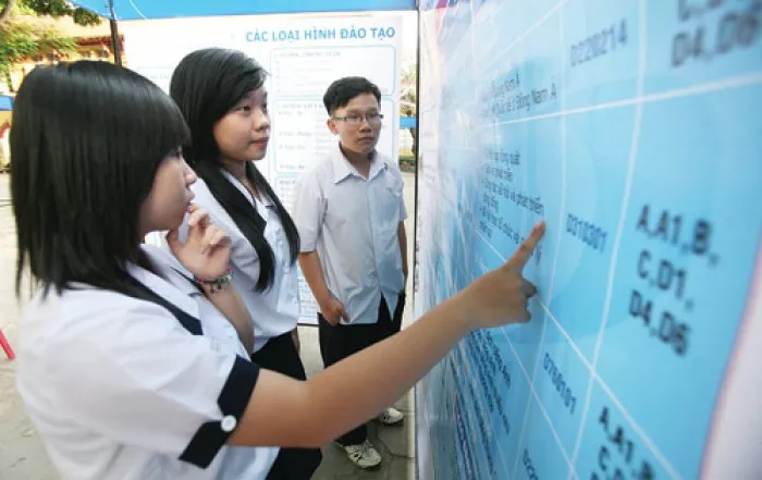 Nhiều trường đại học lớn công bố điểm sàn xét tuyển
