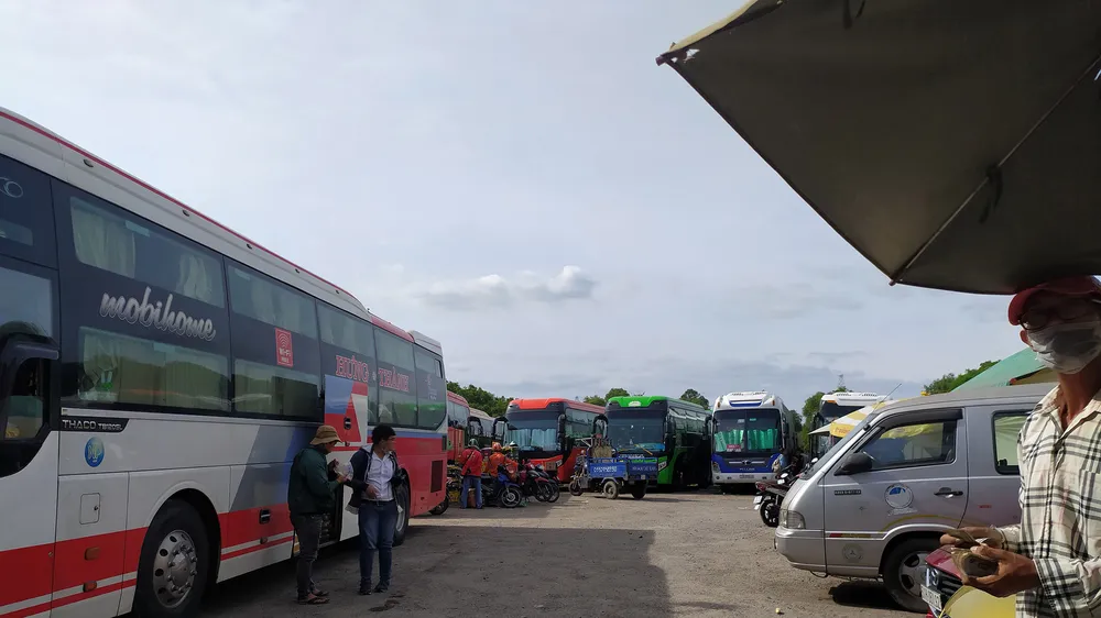 Nhiều bến xe lậu còn ngang nhiên hoạt động