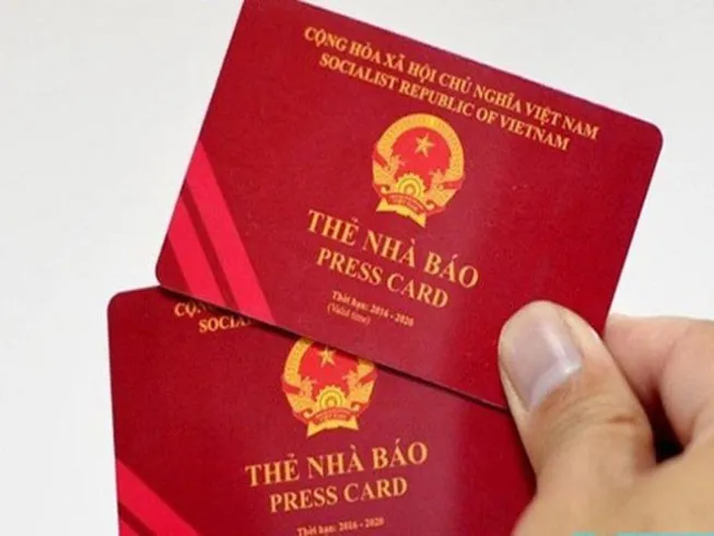 Thẻ nhà báo mới gắn chip chống làm giả