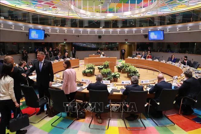EU thông qua Quỹ chuyển tiếp công bằng
