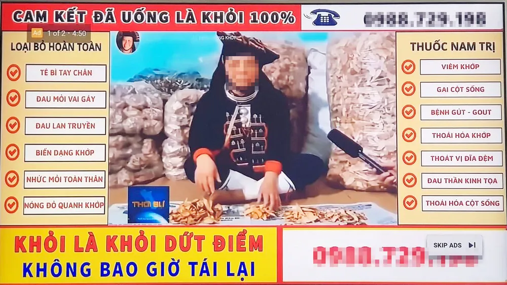 Mẩu quảng cáo “ám ảnh” nhất YouTube mấy ngày qua và những lọ thuốc của “thần y online” tại thị xã Phổ Yên, tỉnh Thái Nguyên cung cấp cho PV Báo SGGP