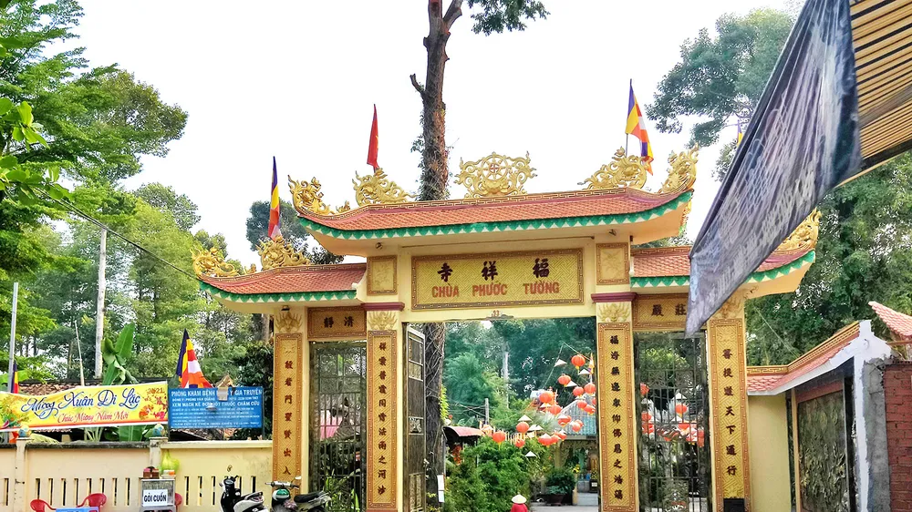 Chùa Phước Tường sau nhiều lần trùng tu vẫn giữ được nét cổ kính. Ảnh: DŨNG PHƯƠNG