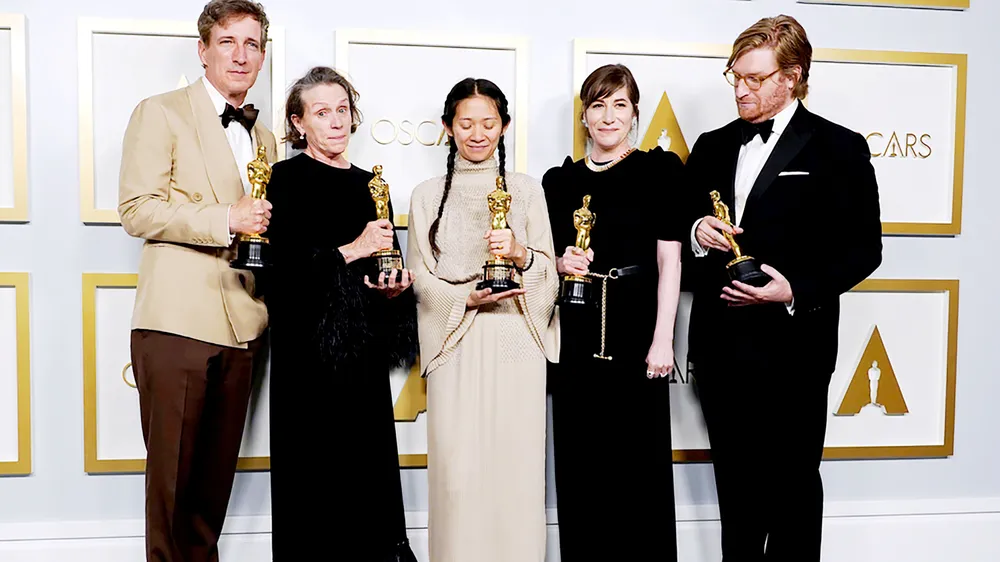 Đoàn phim Nomadland với 3 chiến thắng các hạng mục quan trọng tại Oscar 2021. Ảnh: REUTERS