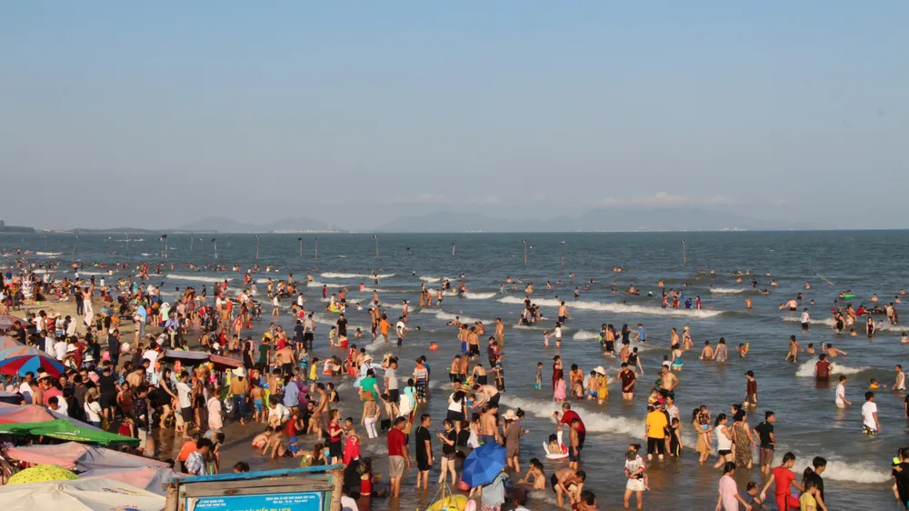 Buộc khai báo y tế khi quay trở lại Hà Nội sau kỳ nghỉ lễ