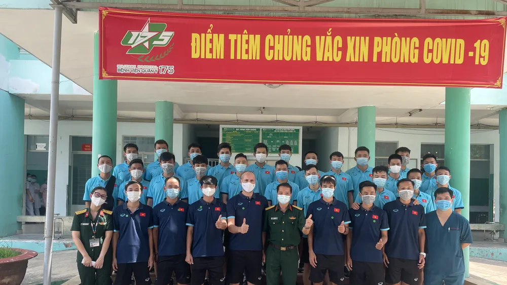 ​ Tiêm vaccine phòng covid-19 cho các đội tuyển thể thao Việt Nam tại bệnh viện Quân y 175