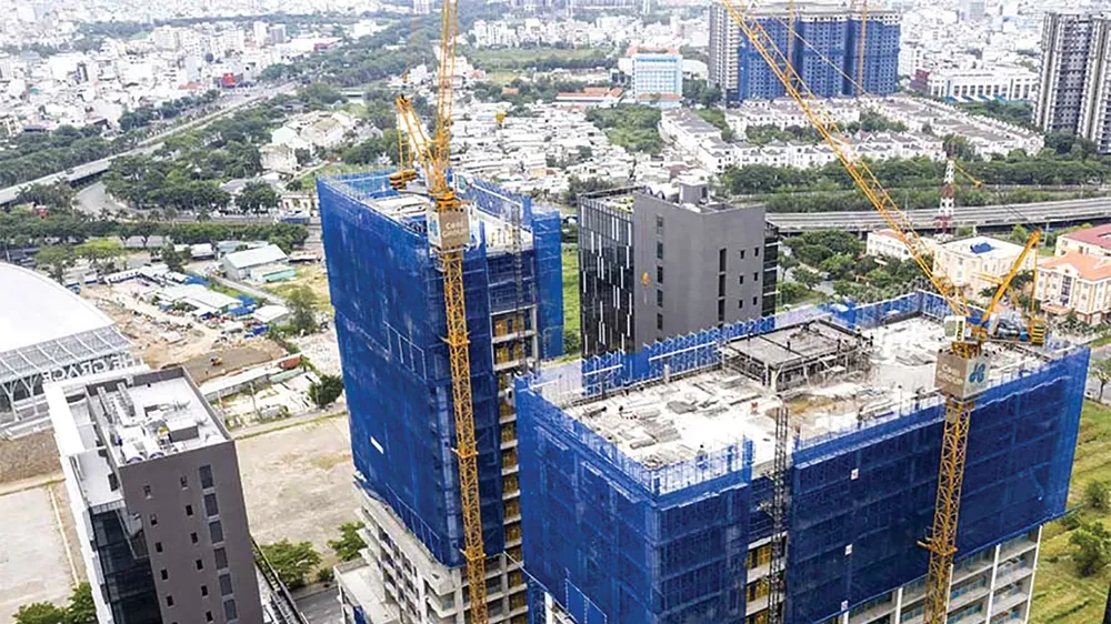 Hòa Bình cất nóc vượt tiến độ công trình Cobi Tower I&II