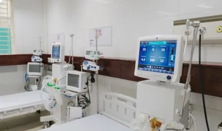 Tặng BV điều trị Covid-19 An Bình thiết bị y tế trị giá 2,9 tỷ đồng