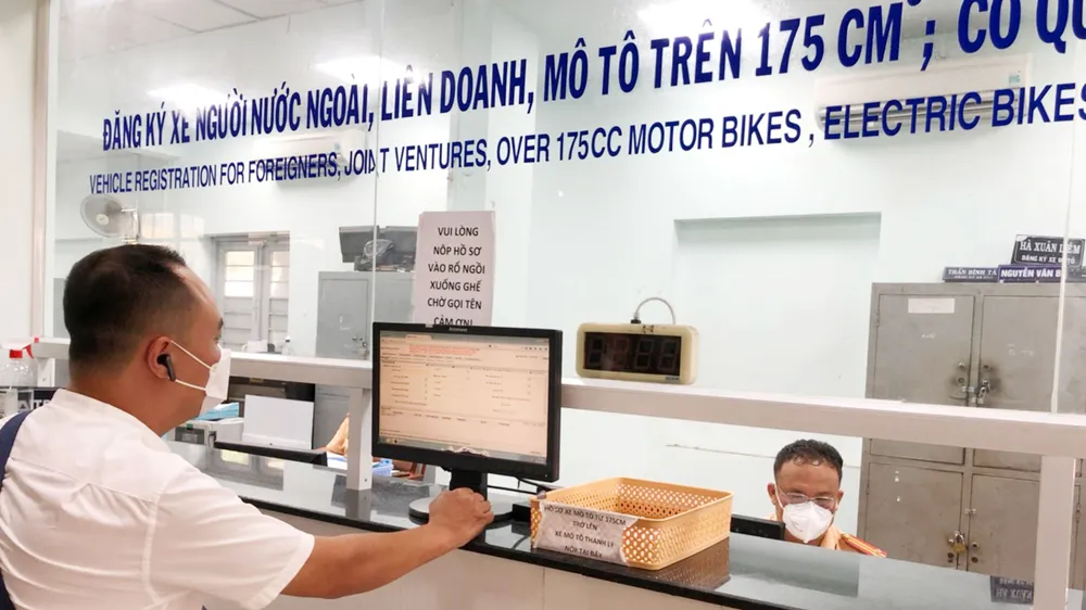 Người dân được tạo mọi điều kiện đăng ký sở hữu phương tiện tại Đội đăng ký xe, Phòng CSGT, Công an TPHCM