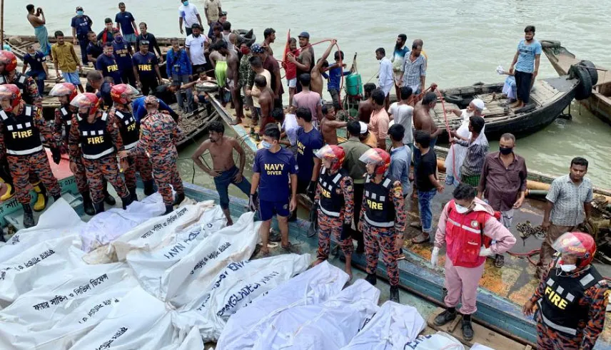 Cháy phà tại Bangladesh, ít nhất 32 người thiệt mạng 
