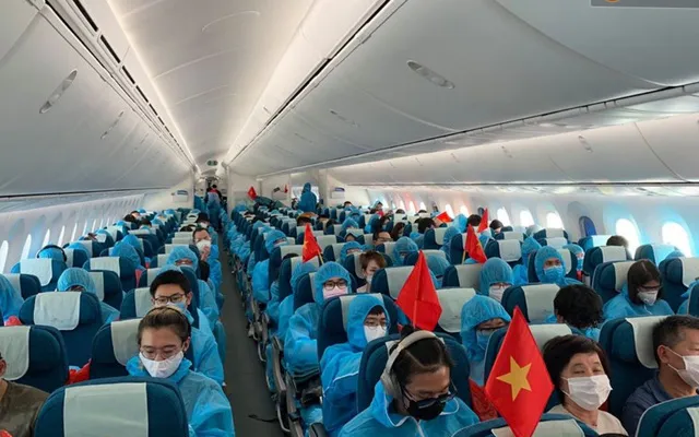 Tổ chức các chuyến bay đưa công dân Việt Nam về nước