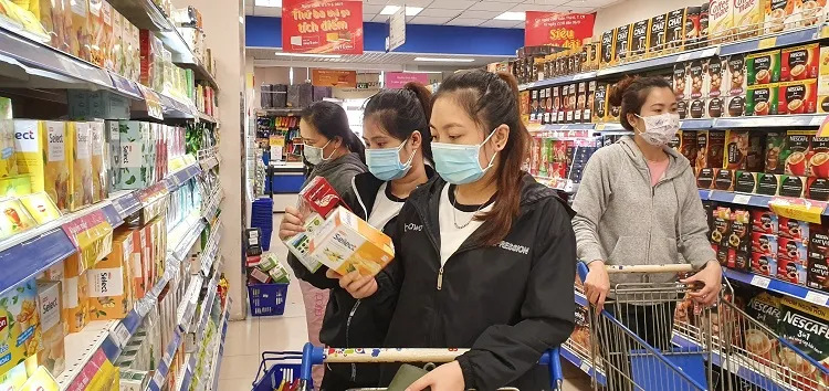 Siêu thị kìm giá, tăng khuyến mãi