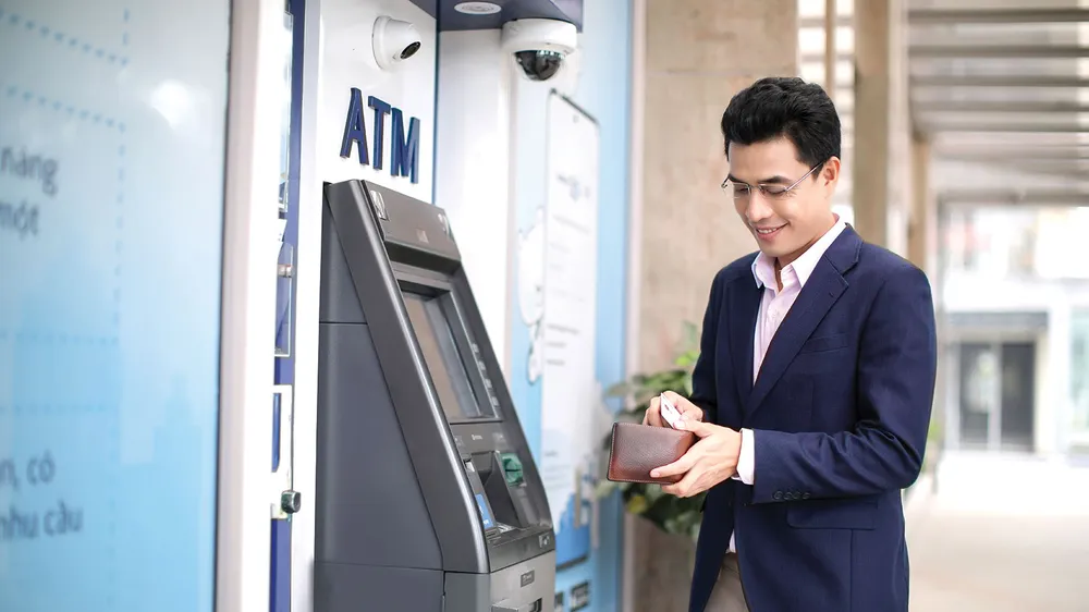 SHINHAN miễn phí chuyển tiền và rút tiền mặt cho khách dùng eKYC