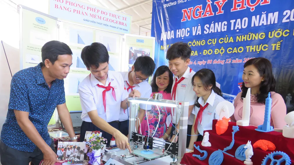 Giúp trẻ bớt nghiện game và mạng xã hội