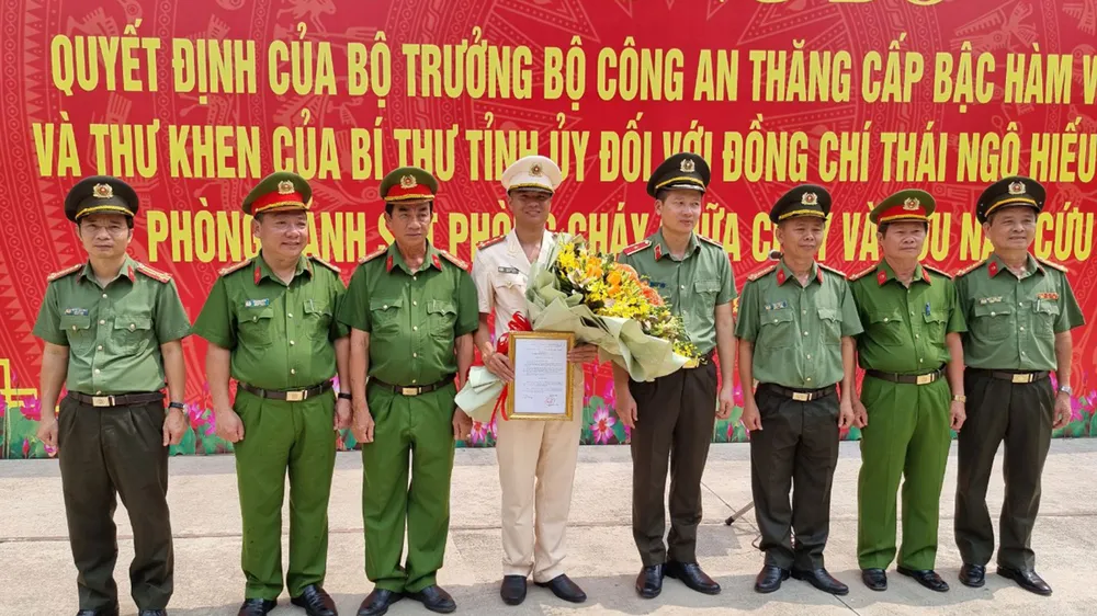Đại úy Thái Ngô Hiếu tại lễ công bố quyết định thăng quân hàm do Công an tỉnh Đồng Nai tổ chức