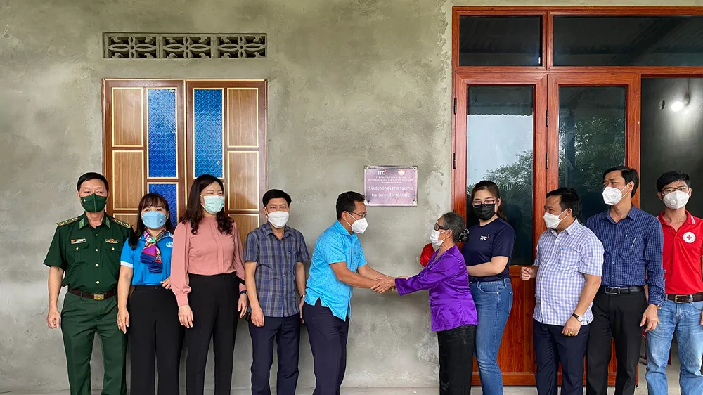 Ngôi nhà mới kiên cố mang lại niềm hạnh phúc cho gia đình anh Nguyễn Văn Dương, phường Nghi Hòa, thị xã Cửa Lò, tỉnh Nghệ An