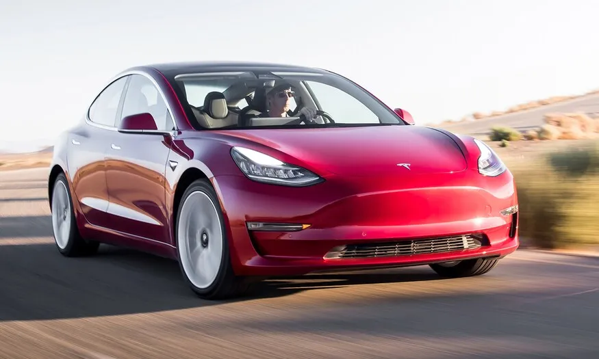 Tesla thu hồi 40.000 xe