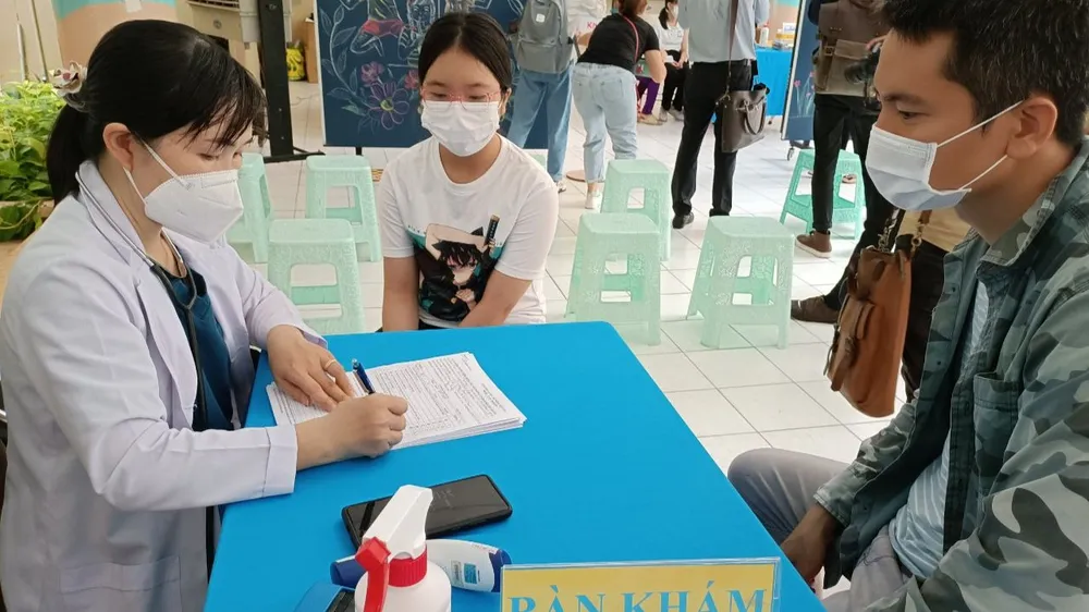 TPHCM mở đợt kiểm tra y tế tại hơn 50 trường học 