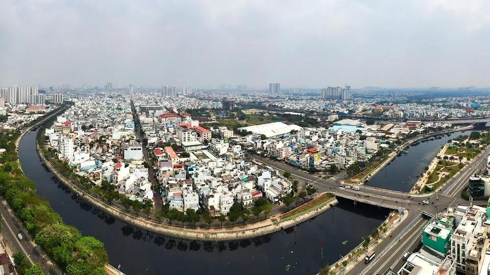  Kênh Lò Gốm sau cải tạo . Ảnh: HOÀNG HÙNG