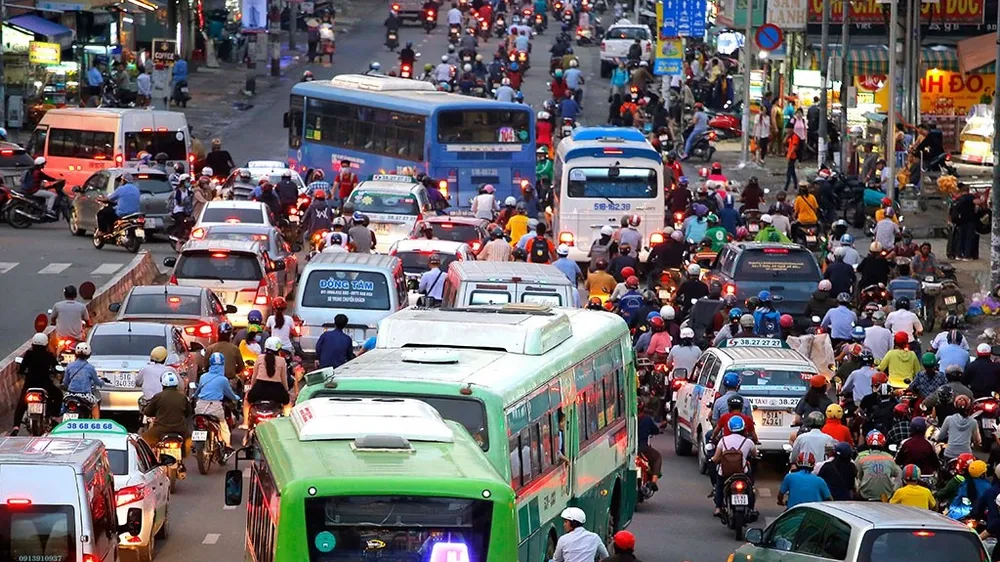 Diện tích đường khó có thể tăng kịp với sự gia tăng của các phương tiện giao thông