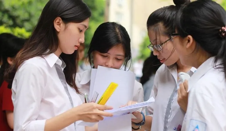 Chiều nay (27-6), hơn 1 triệu thí sinh làm thủ tục dự thi tốt nghiệp THPT