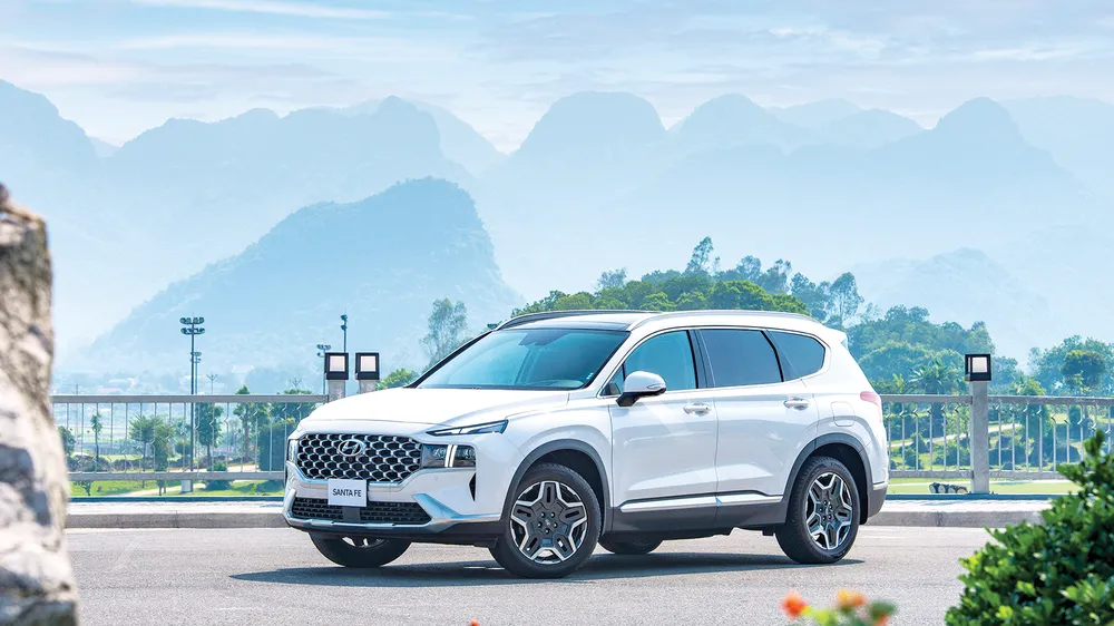 Hyundai Santa Fe Hybrid chính thức giới thiệu tại Việt Nam