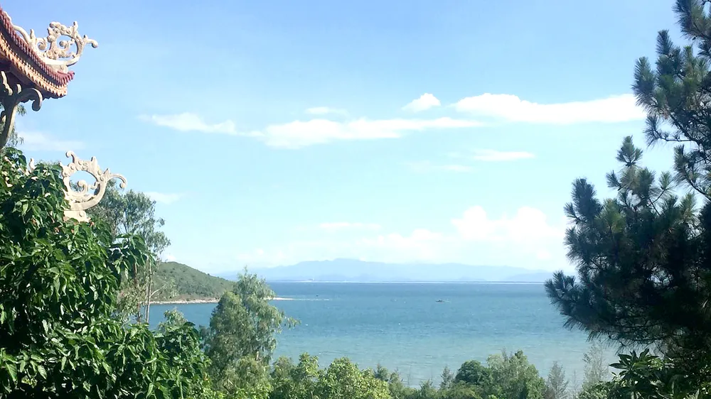 Hành trình về nguồn