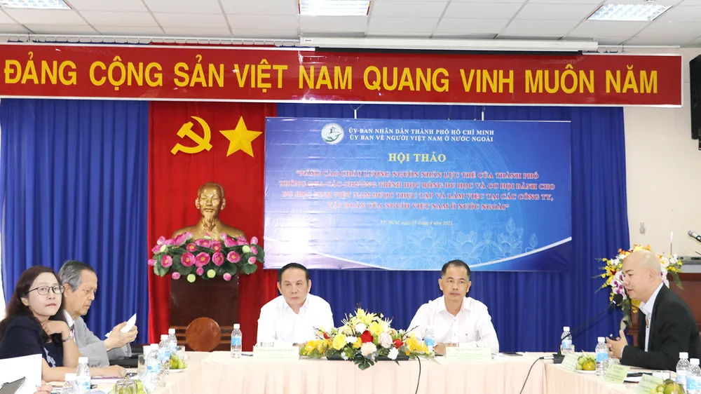Thu hút nguồn lực trí thức kiều bào