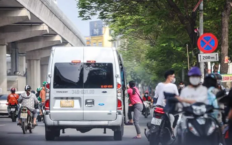 Chưa có giải pháp hữu hiệu quản lý xe hợp đồng trá hình xe khách