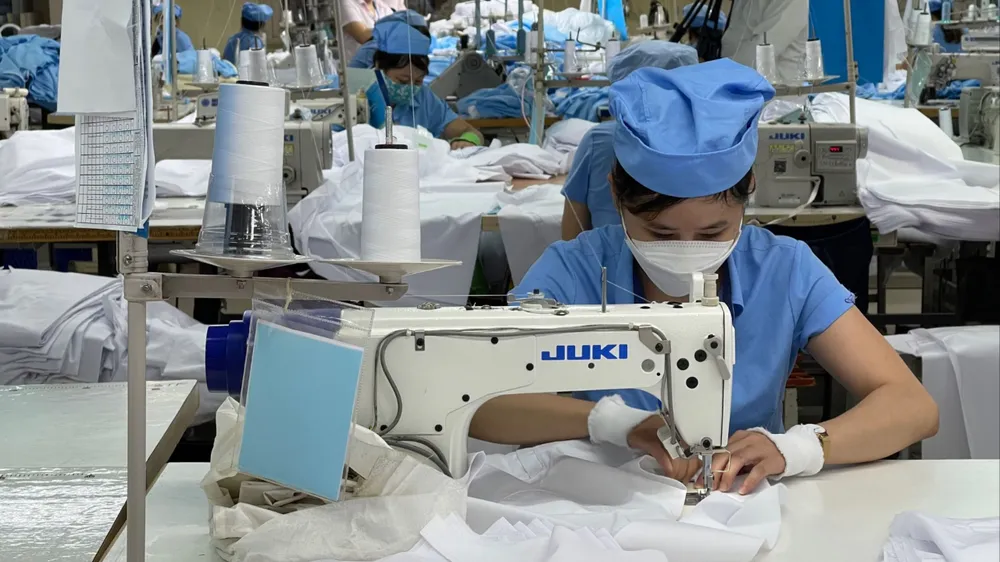 Công đoàn đề xuất tăng lương tối thiểu vùng thêm 6,5 - 7,3%