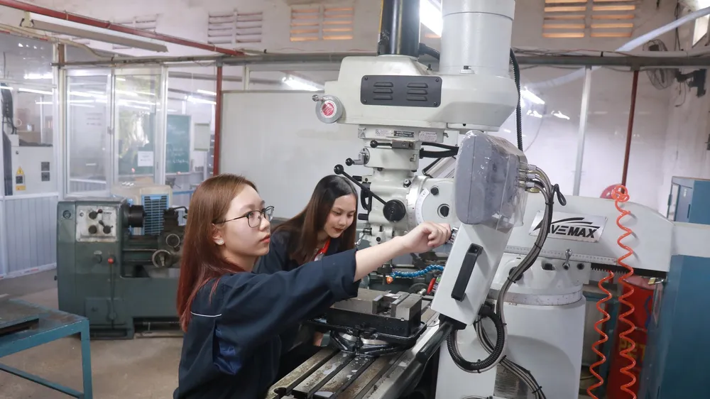 Phát huy thành tựu 10 năm đổi mới giáo dục và đào tạo - Bài 4: 10 năm cho mục tiêu tự chủ đại học
