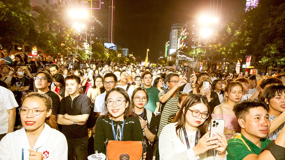 Đông đảo khán giả tham dự một sự kiện trong khuôn khổ HIFF 2024. Ảnh: DŨNG PHƯƠNG
