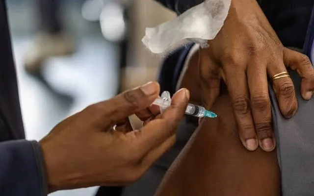 Quốc gia đầu tiên trên thế giới sử dụng vaccine viêm màng não mới