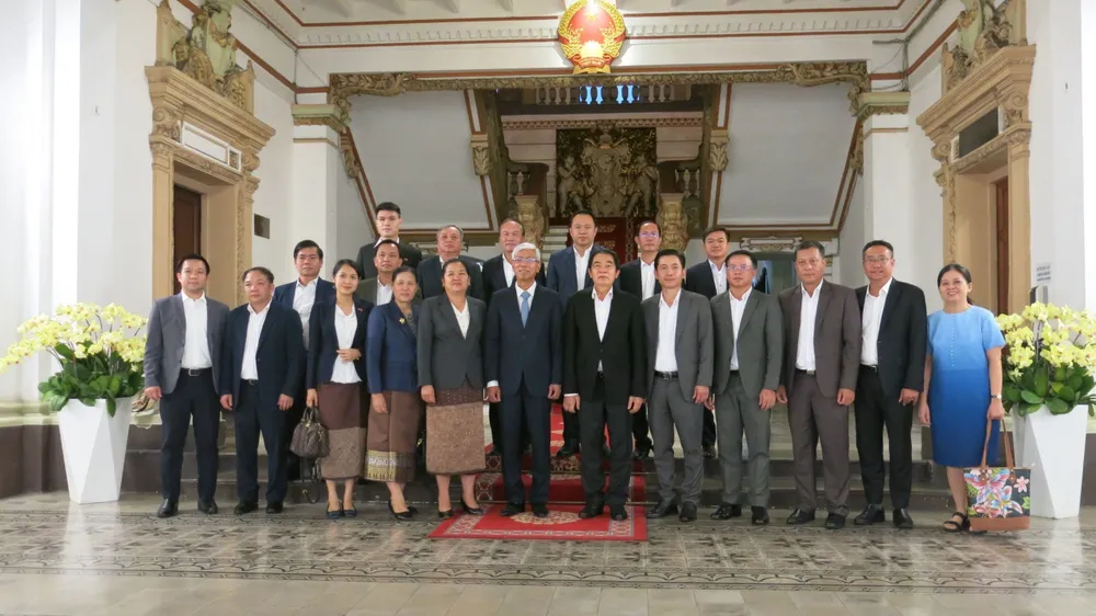 Lãnh đạo TPHCM tiếp đoàn lãnh đạo tỉnh Houaphanh, Lào 