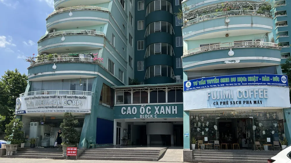 Khu chung cư Cao ốc Xanh đã đưa vào sử dụng nhiều năm bỗng nhiên bị đình chỉ hoạt động