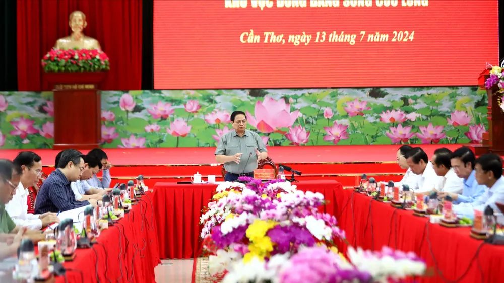 Thủ tướng chủ trì cuộc họp thúc đẩy hạ tầng giao thông tại ĐBSCL